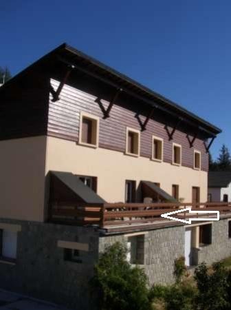 Chalet font romeufleche jpg